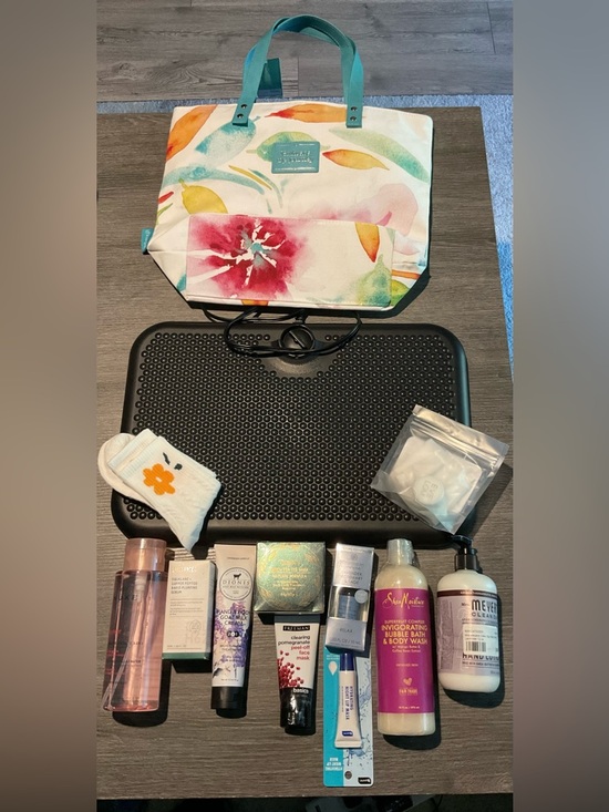 Multiples Other - PAMPER YOURSELF! 13pc Beauty & Comfort BUNDLE / MSRP $320+